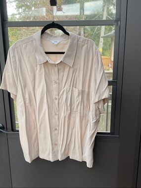 Penningtons Cream Button-Down Short Sleeve Blouse